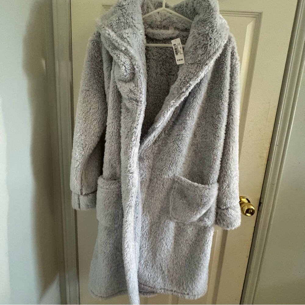 La Vie En Rose Plush Hooded Robe